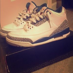 Air Jordan 3 Retro “True Blue” sz 8